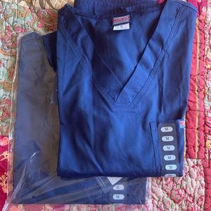 Men’s Cherokee Scrub Tops